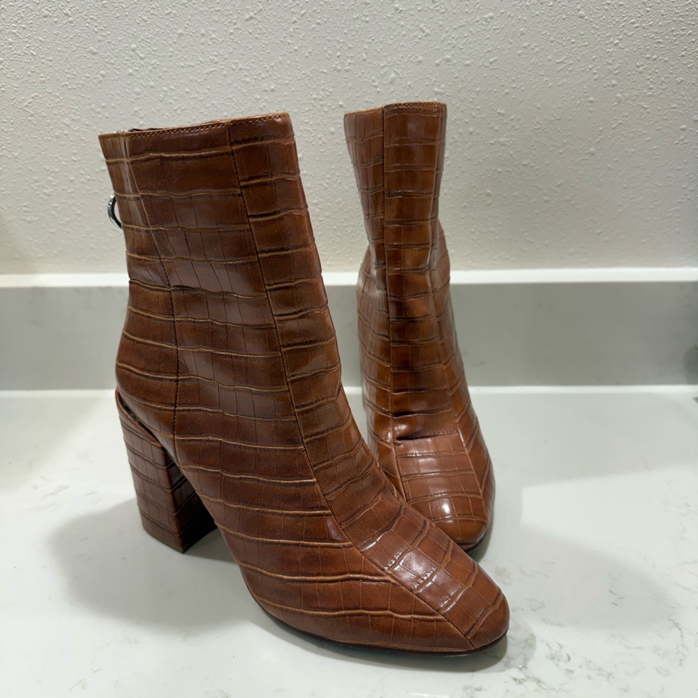 Brown Croc-Embossed Block Heel Ankle Boots - Women